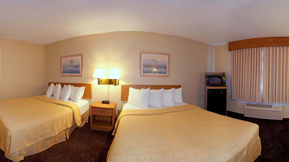 Quality Inn Tomah Phòng bức ảnh